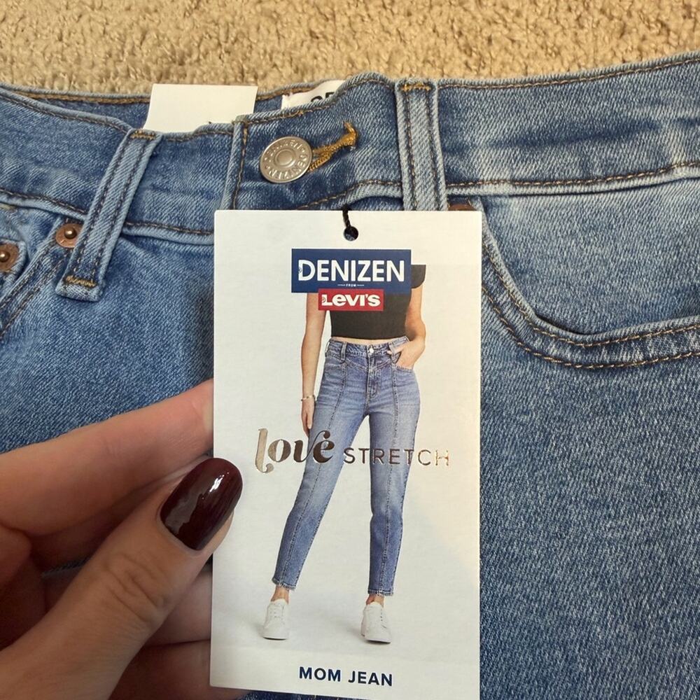 Denizen NWT Levi’s Love Stretch Juniors Ripped Distressed Mom Jeans Size 1 25 - Picture 2 of 3